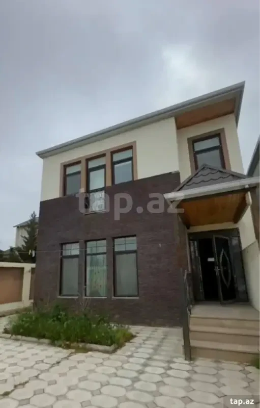 Satılır 5 otaqlı həyət evi 190 m²