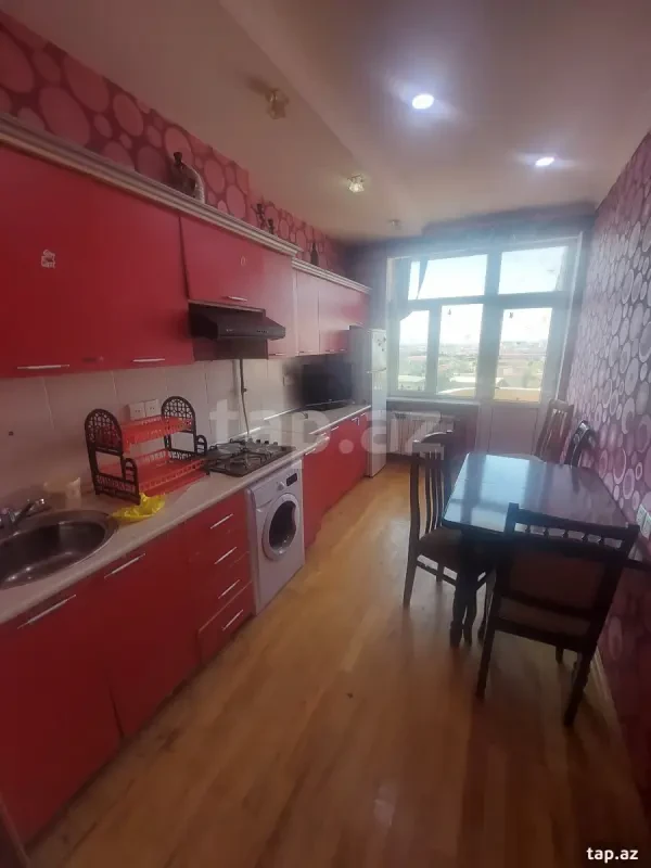 Kirayə verilir 2 otaqlı yeni tikili 65 m²
