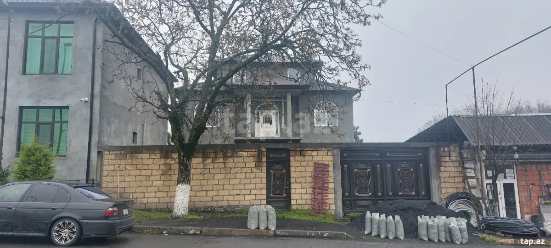 Satılır 7 otaqlı həyət evi 290 m²