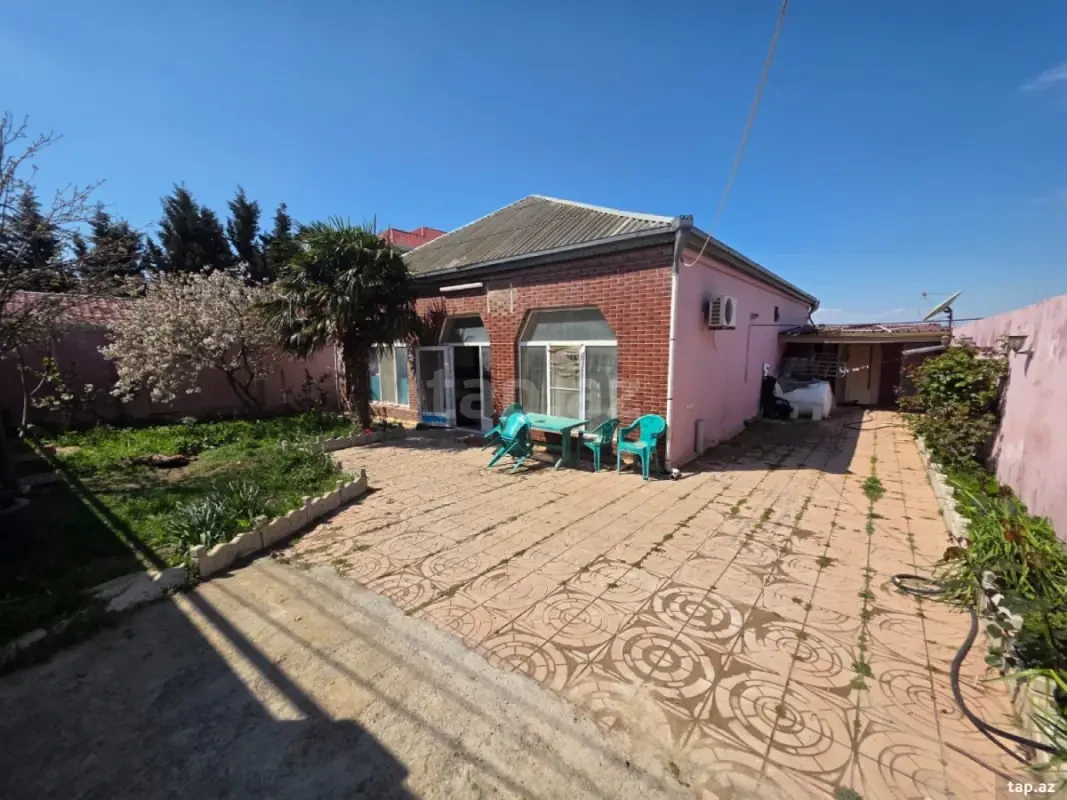 Satılır 5 otaqlı həyət evi 150 m²