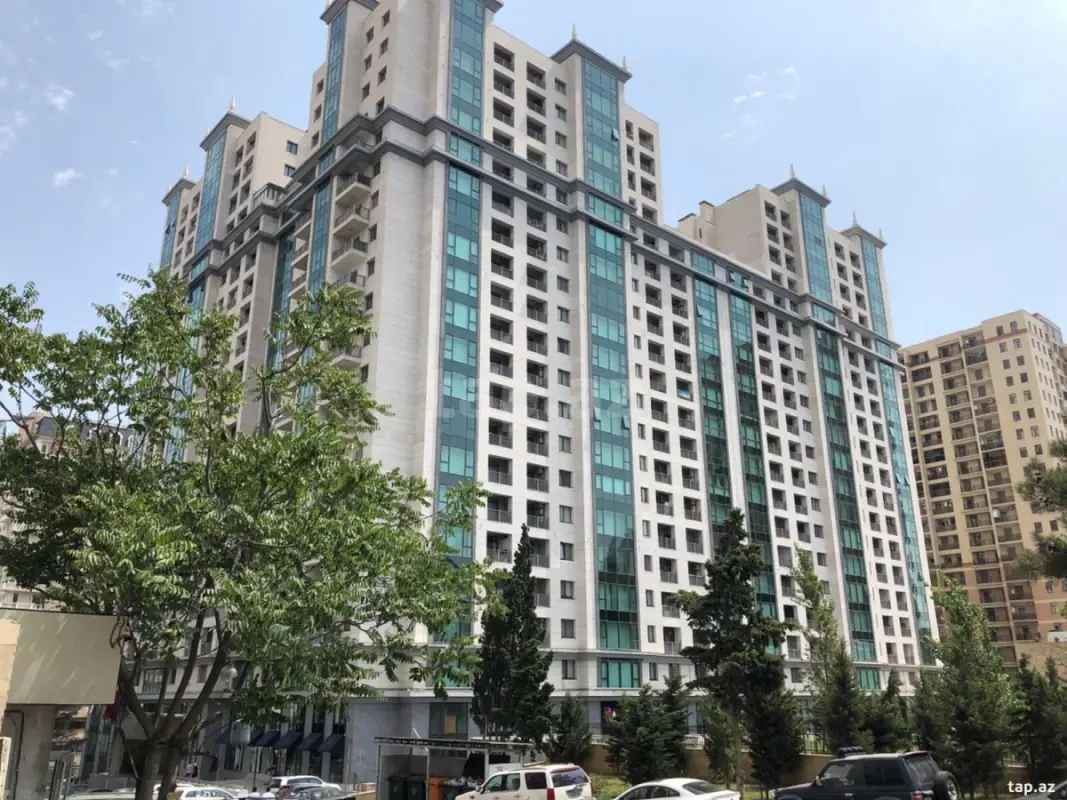Satılır 3 otaqlı yeni tikili 136 m²