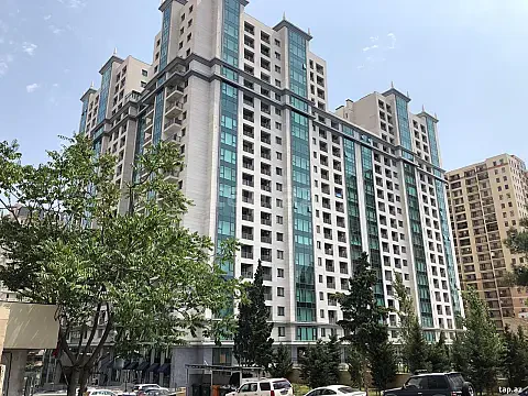 Satılır 3 otaqlı yeni tikili 136 m² — Bakı 3 otaq 136.00 m²