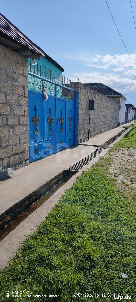 Satılır 4 otaqlı həyət evi 120 m²