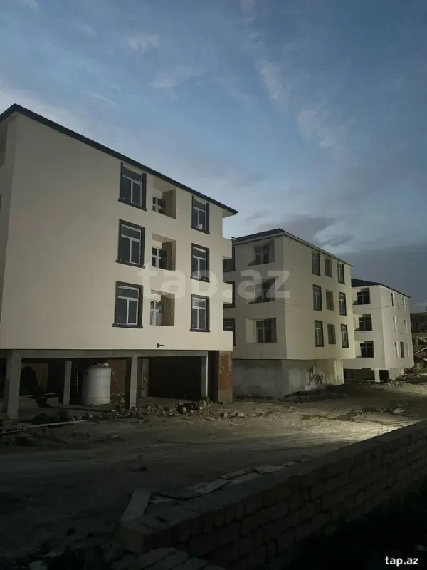 Satılır 2 otaqlı yeni tikili 60 m²
