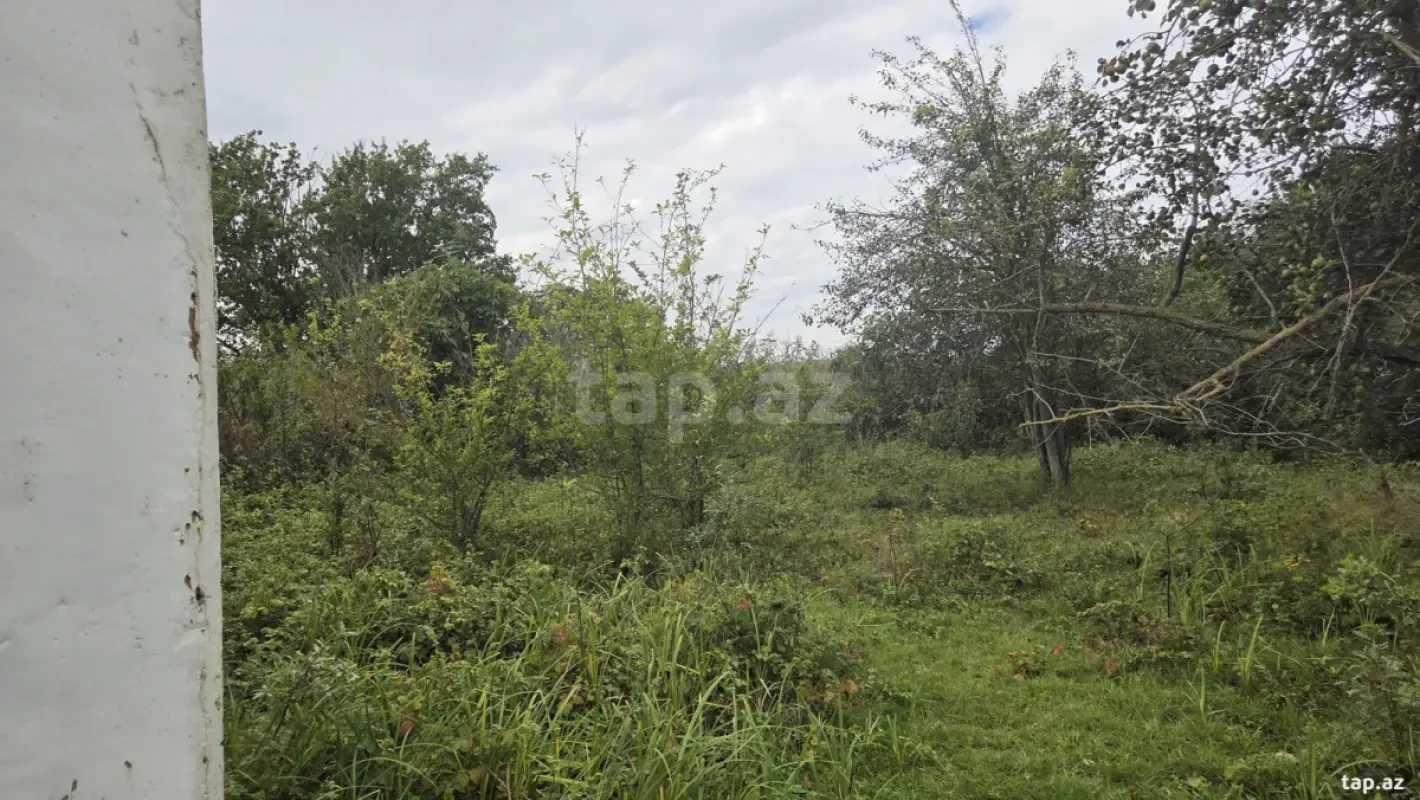 Satılır 4 otaqlı həyət evi 100 m²