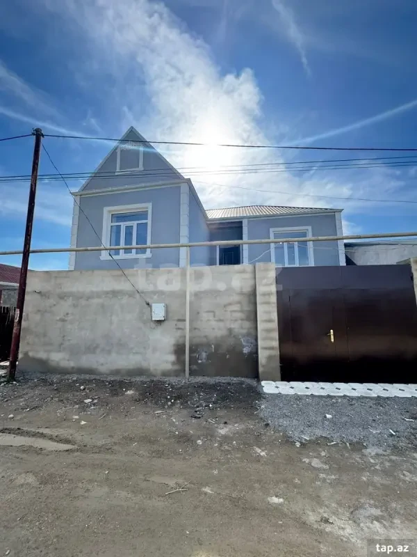 Satılır 3 otaqlı həyət evi 120 m²