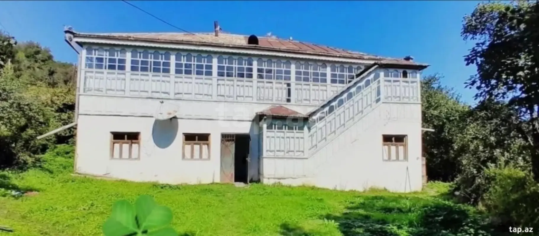 Satılır 6 otaqlı həyət evi 1400 m²