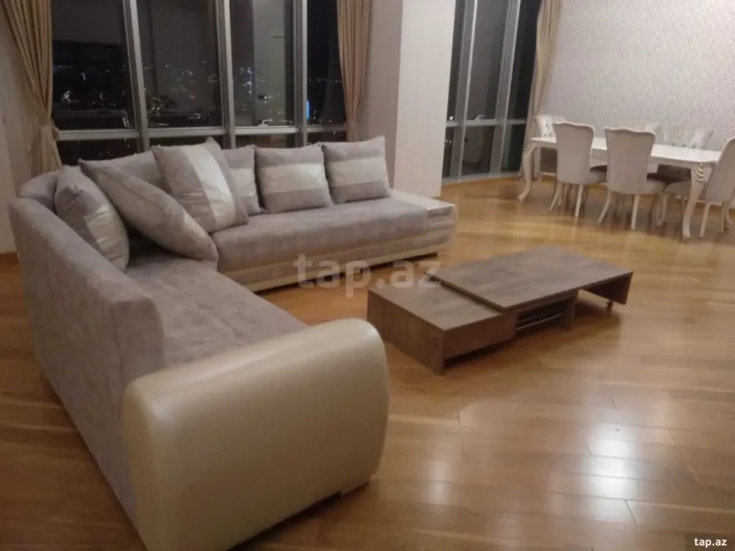 Kirayə verilir 3 otaqlı yeni tikili 120 m²