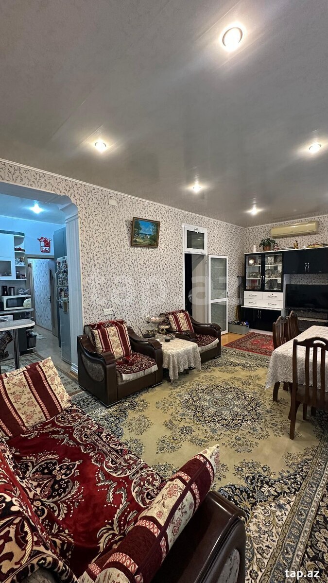 Satılır 2 otaqlı mənzil 68 m²