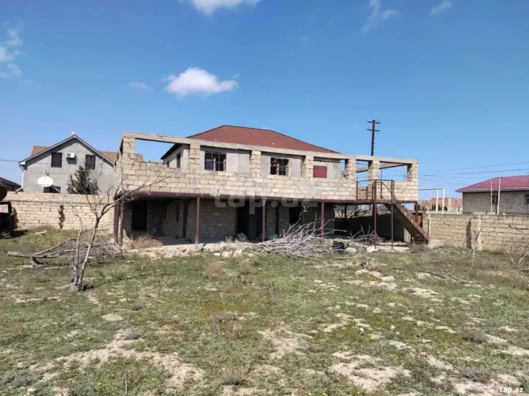Satılır 3 otaqlı həyət evi 100 m²