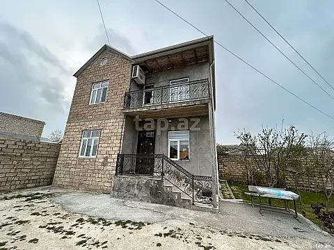 Satılır 4 otaqlı həyət evi 2000 m² — Bakı 4 otaq 2000.00 m²
