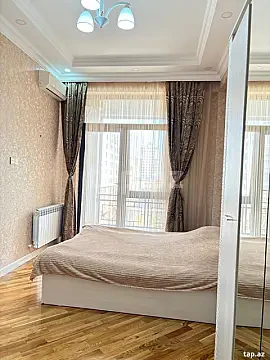 Kirayə verilir 3 otaqlı yeni tikili 122 m² — Bakı 3 otaq 122.00 m²