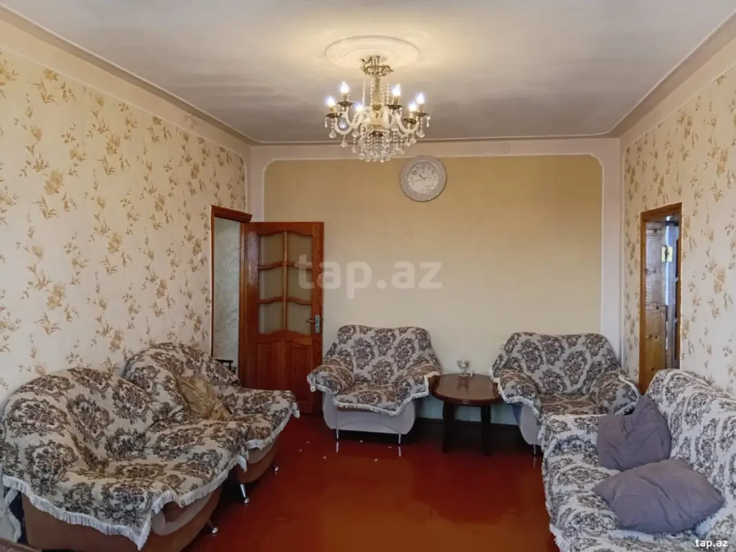 Satılır 5 otaqlı mənzil 105 m²