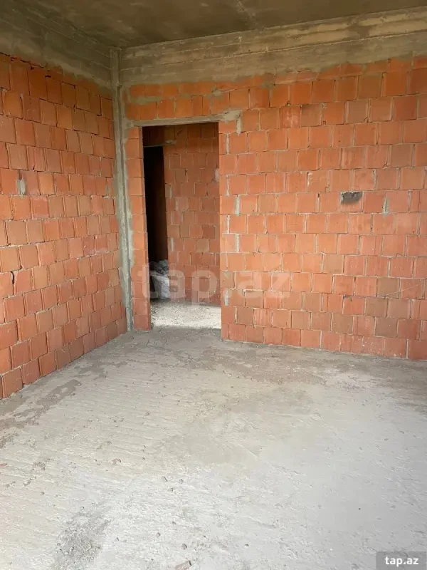 Satılır 2 otaqlı yeni tikili 82 m²