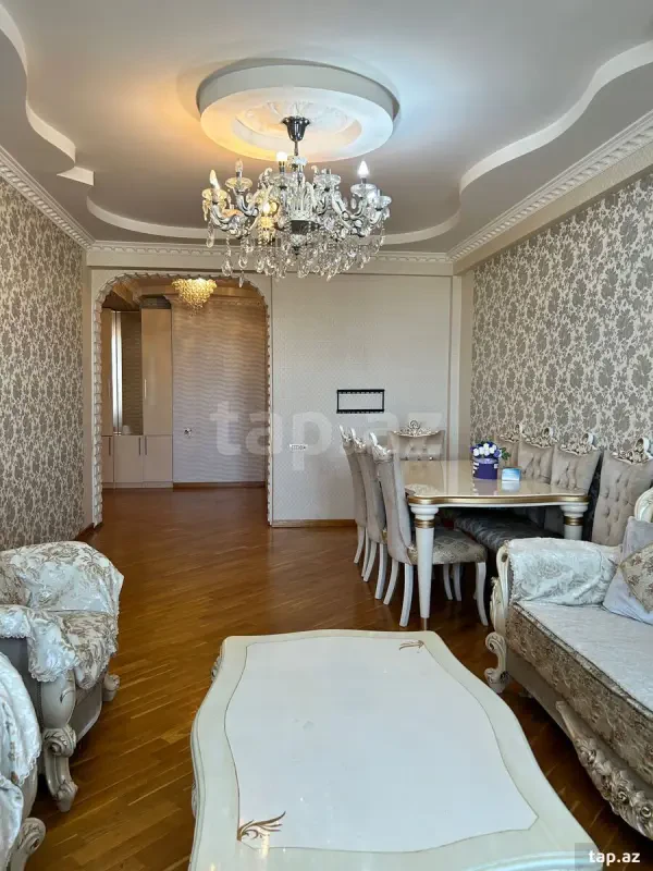 Satılır 3 otaqlı yeni tikili 100 m²