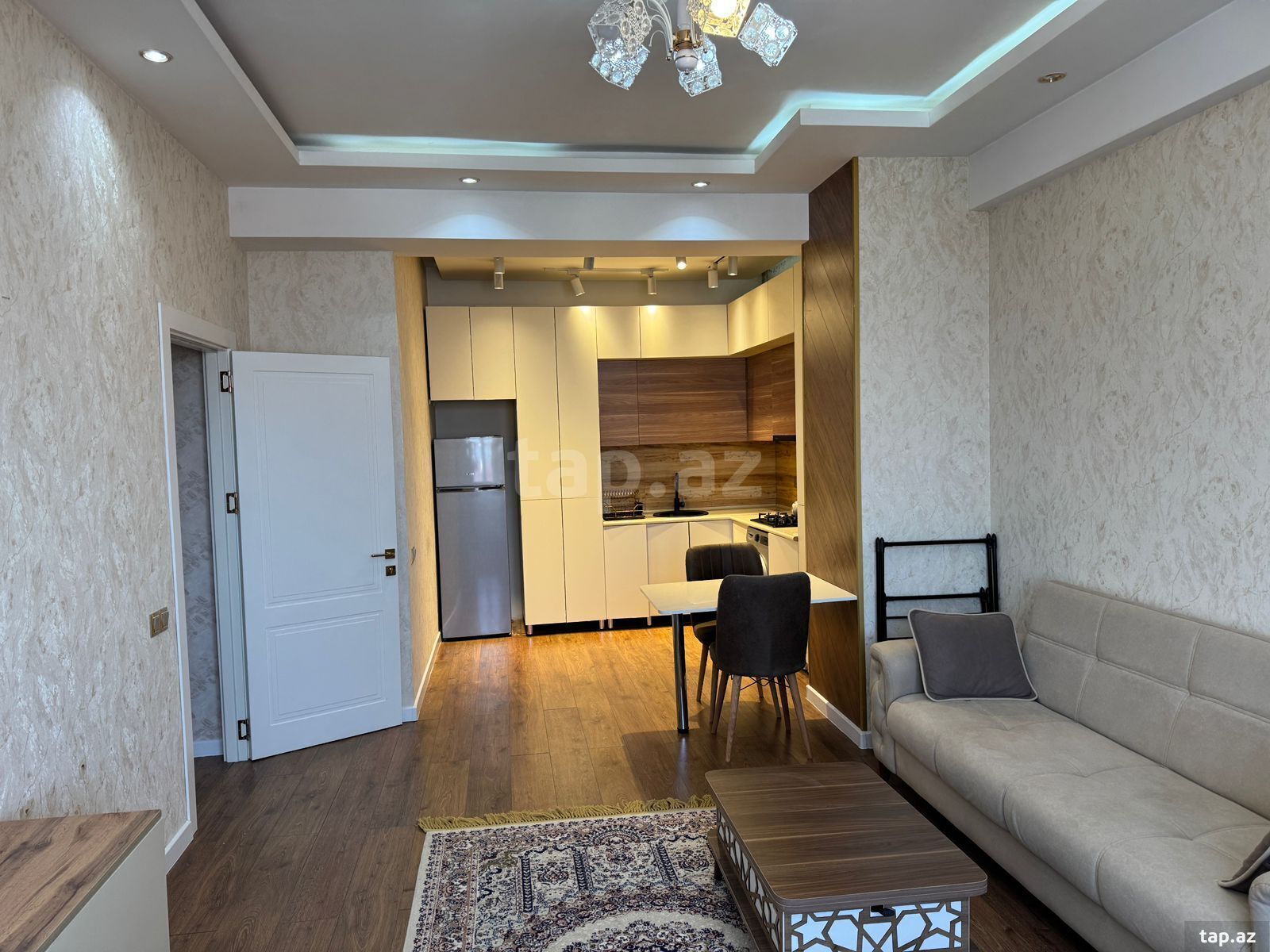 Kirayə verilir 2 otaqlı yeni tikili 65 m²