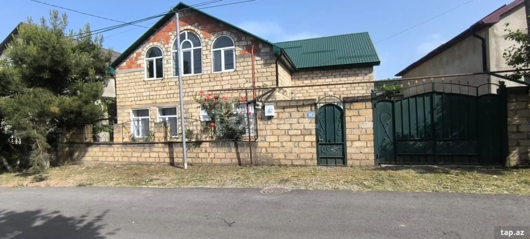 Satılır 4 otaqlı həyət evi 120 m²