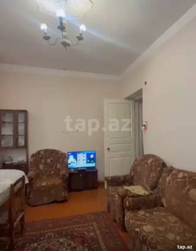 Satılır 4 otaqlı mənzil 75 m²