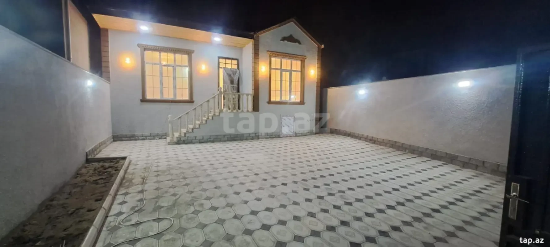 Satılır 4 otaqlı həyət evi 120 m²
