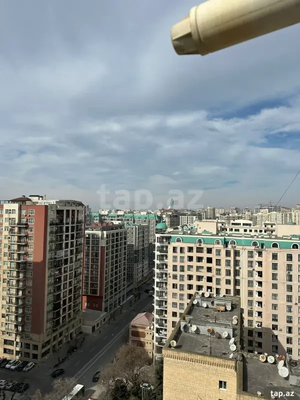 Kirayə verilir 2 otaqlı yeni tikili 80 m²