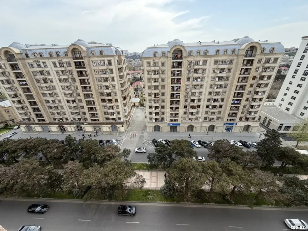Satılır 3 otaqlı yeni tikili 105 m²