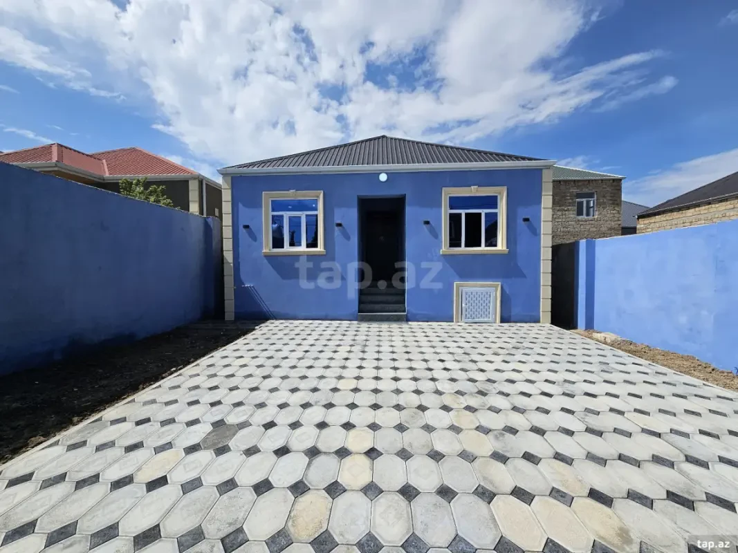 Satılır 3 otaqlı həyət evi 100 m²