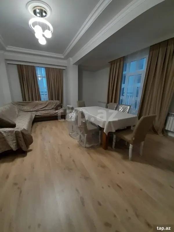 Kirayə verilir 2 otaqlı yeni tikili 93 m²