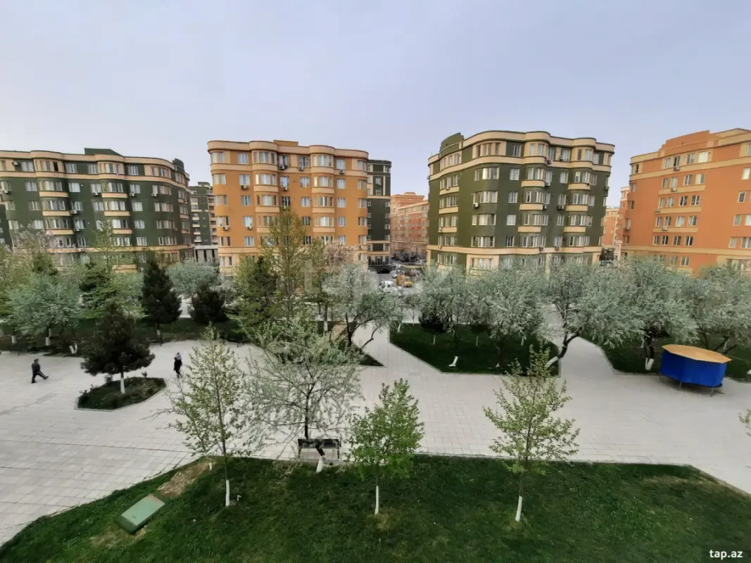 Satılır 2 otaqlı yeni tikili 60 m²