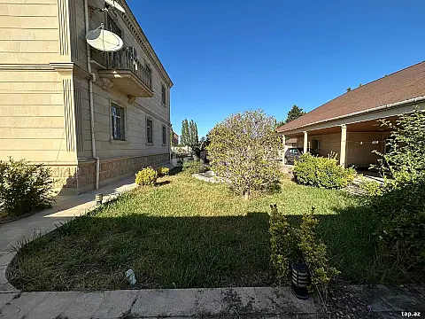 Kirayə verilir 8 otaqlı həyət evi 300 m² — Bakı, Novxanı 8 otaq 300.00 m²