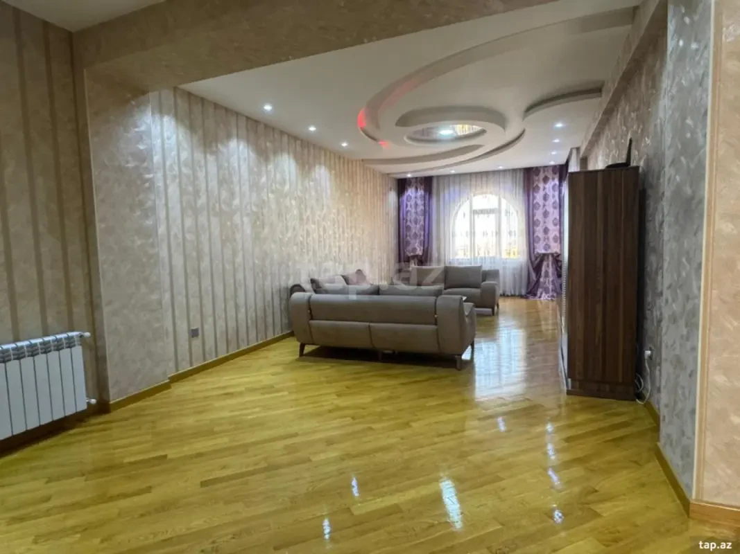 Satılır 3 otaqlı yeni tikili 140 m²
