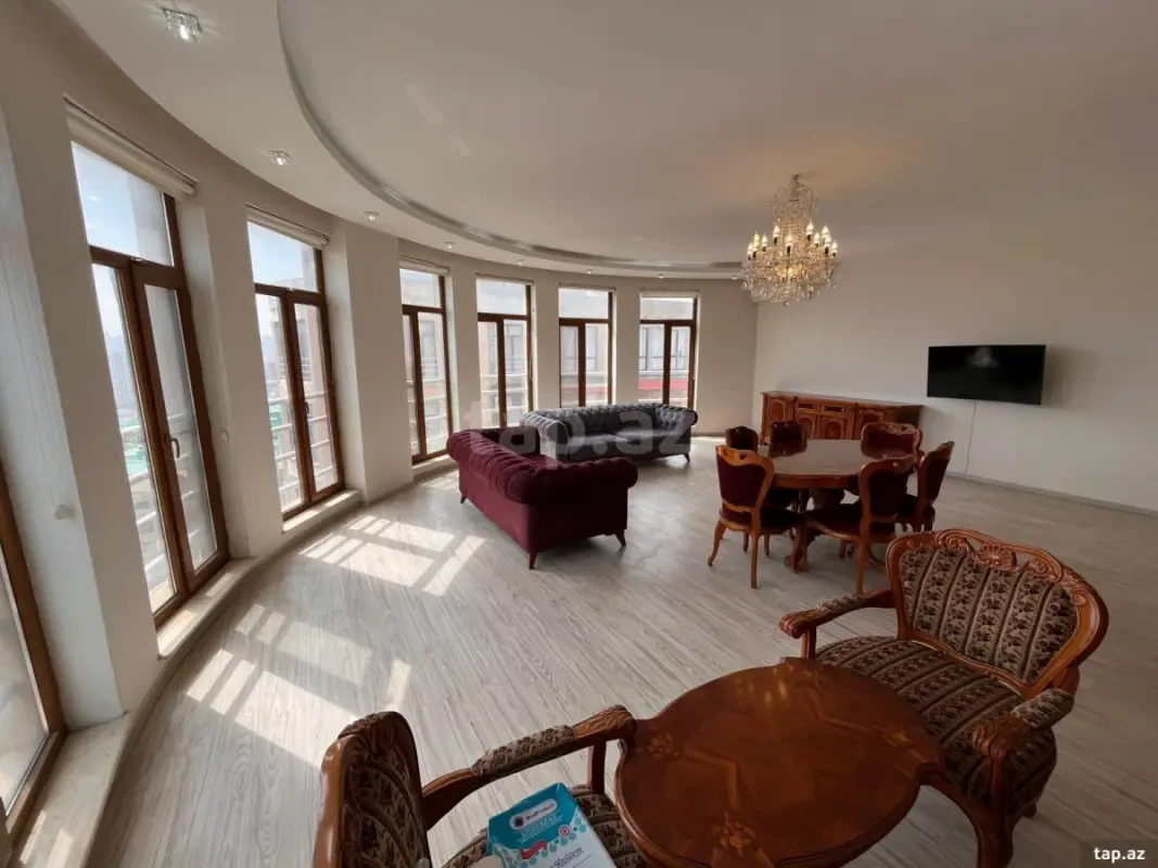 Satılır 3 otaqlı yeni tikili 158 m²