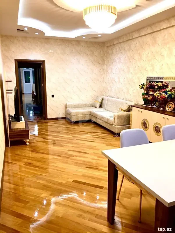 Satılır 3 otaqlı yeni tikili 110 m²