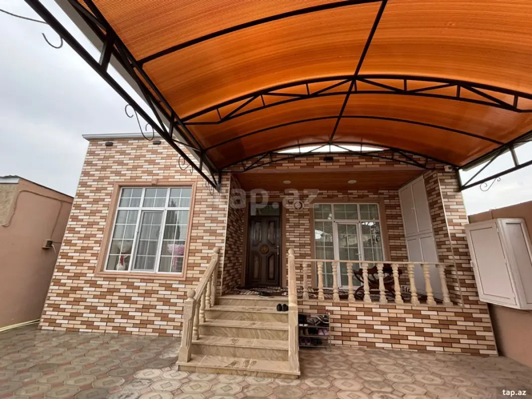 Satılır 4 otaqlı həyət evi 100 m²