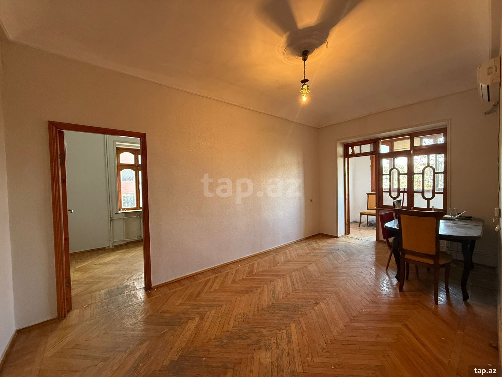 Satılır 2 otaqlı mənzil 60 m²