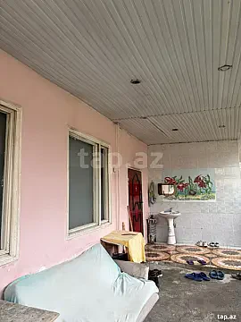Satılır 4 otaqlı həyət evi 98 m² — Şəki 4 otaq 98.00 m²