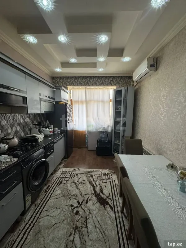 Kirayə verilir 2 otaqlı yeni tikili 70 m²