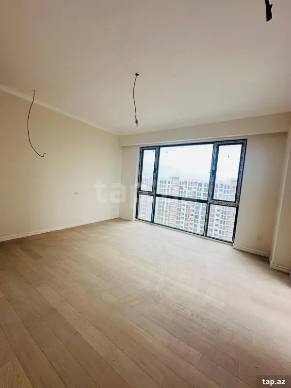 Satılır 2 otaqlı yeni tikili 64 m²