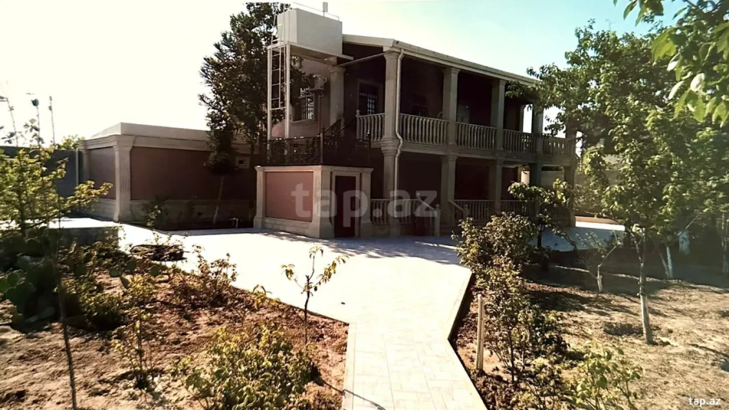 Satılır 5 otaqlı həyət evi 170 m²