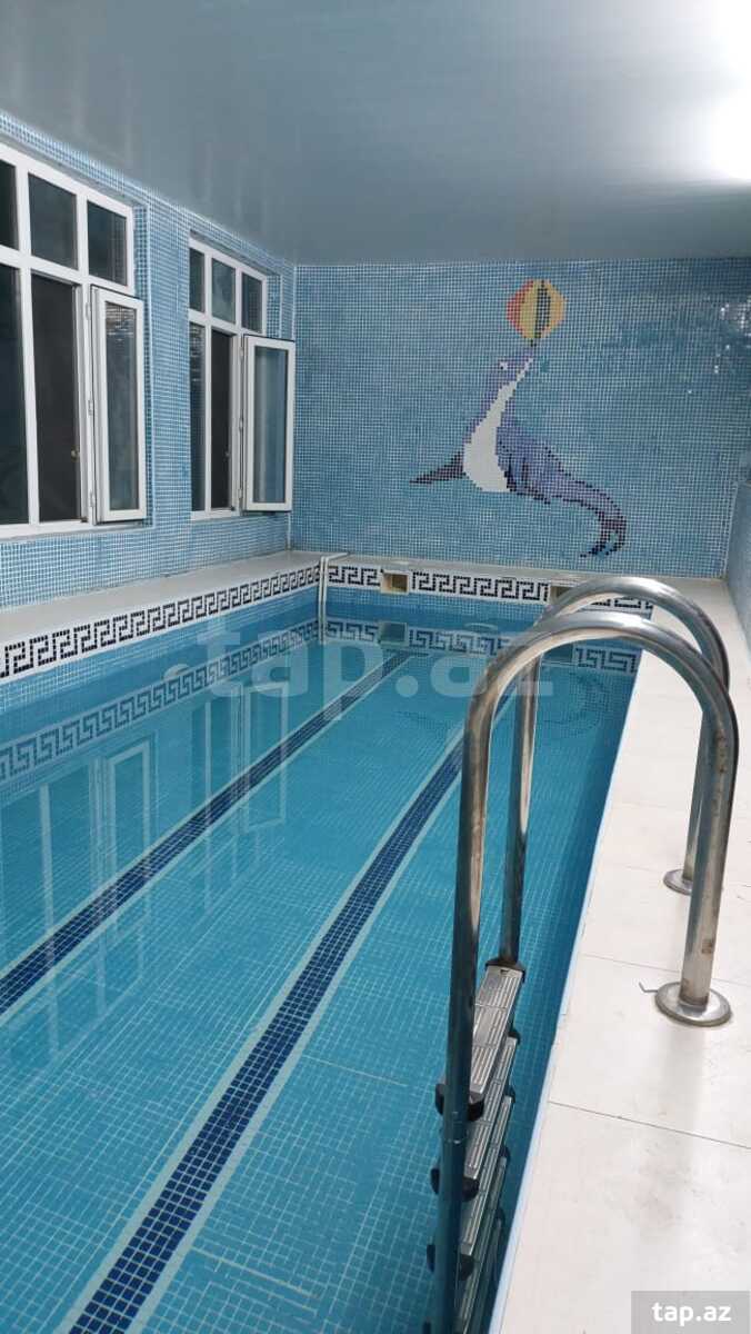 Kirayə verilir 7 otaqlı həyət evi 500 m²