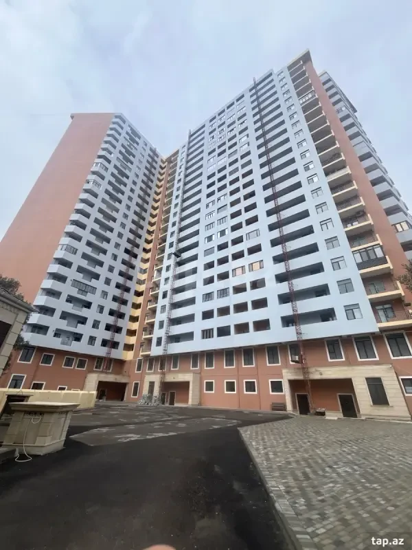 Satılır 2 otaqlı yeni tikili 79 m²
