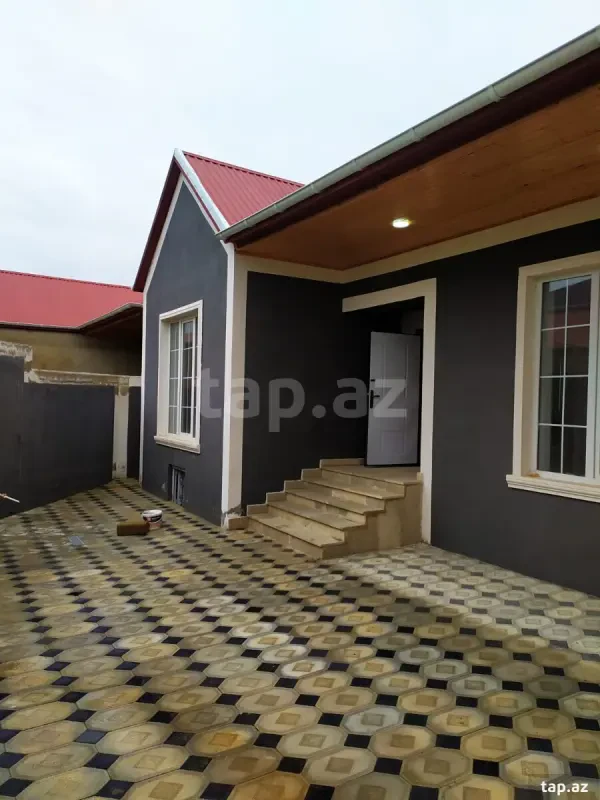 Satılır 4 otaqlı həyət evi 220 m²