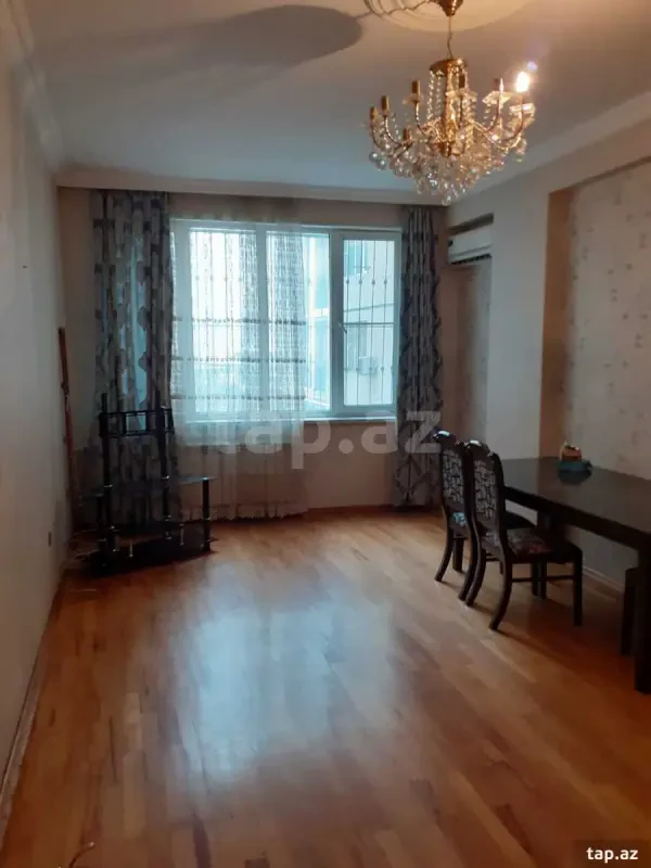 Kirayə verilir 3 otaqlı yeni tikili 100 m²