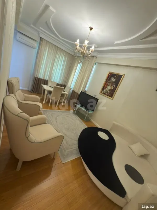 Kirayə verilir 2 otaqlı yeni tikili 70 m²
