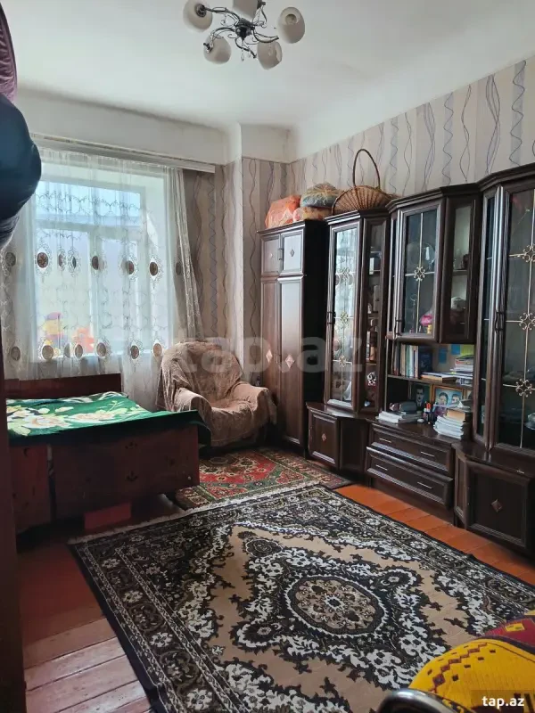 Satılır 2 otaqlı həyət evi 60 m²