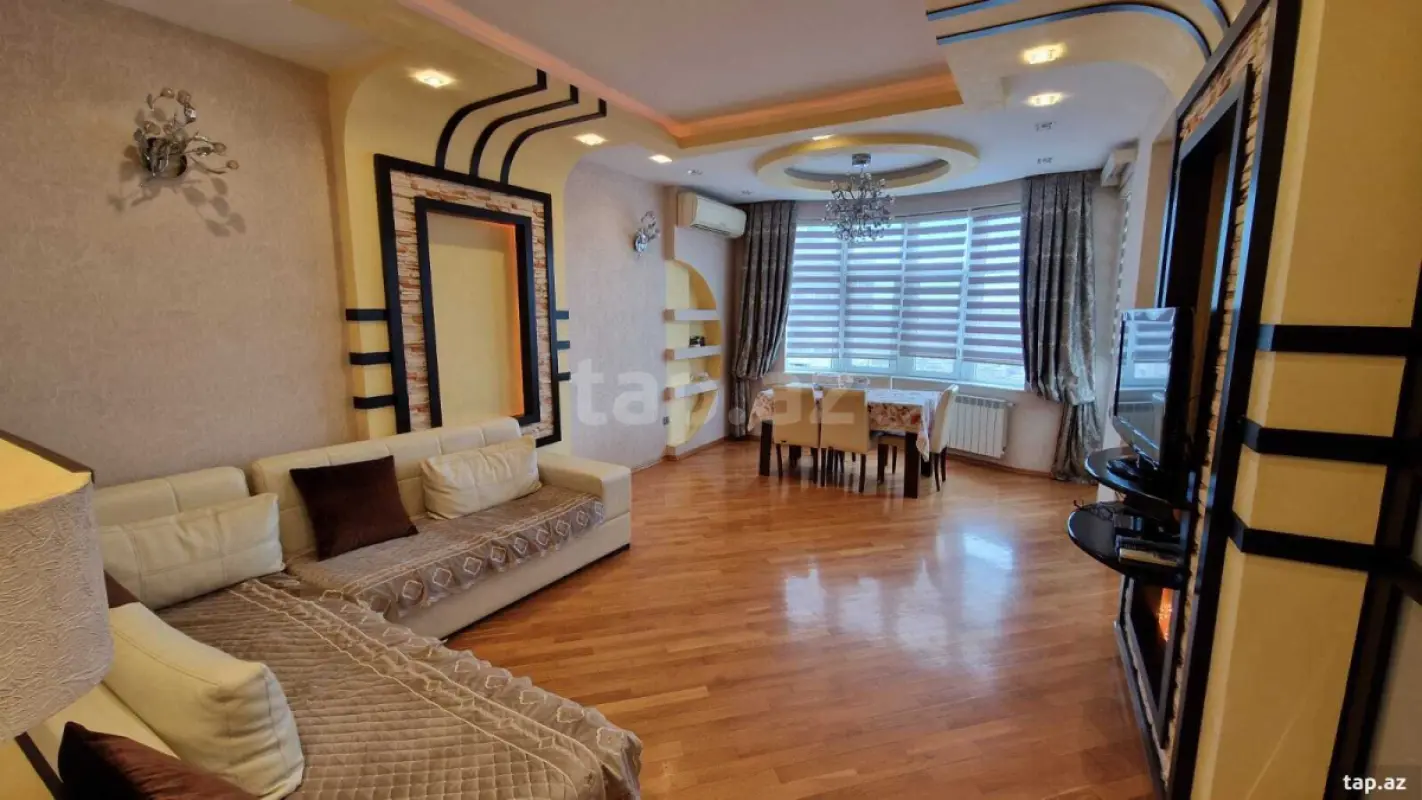 Satılır 3 otaqlı yeni tikili 125 m²
