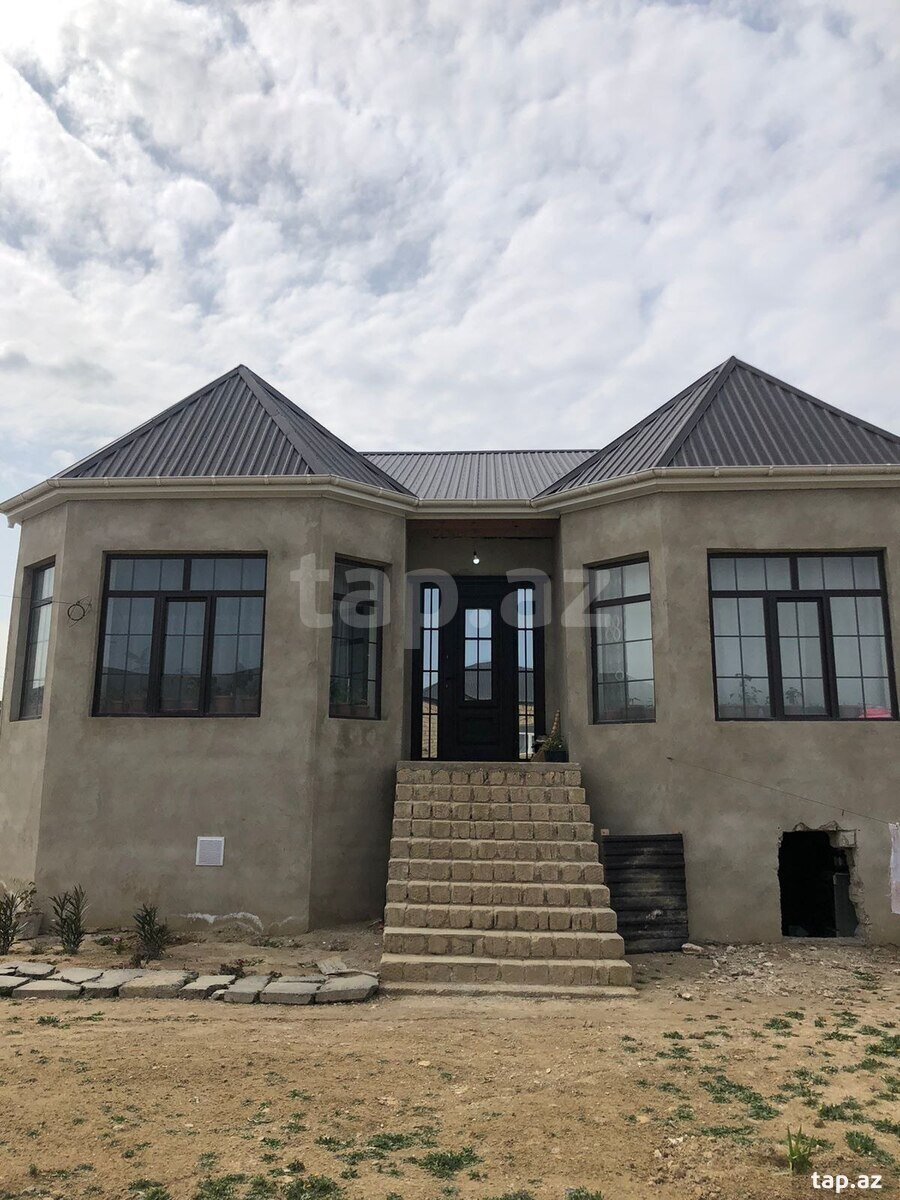 Satılır 4 otaqlı həyət evi 140 m²