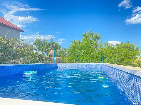 Satılır 5 otaqlı həyət evi 300 m² — Bakı, Novxanı 5 otaq 300.00 m²