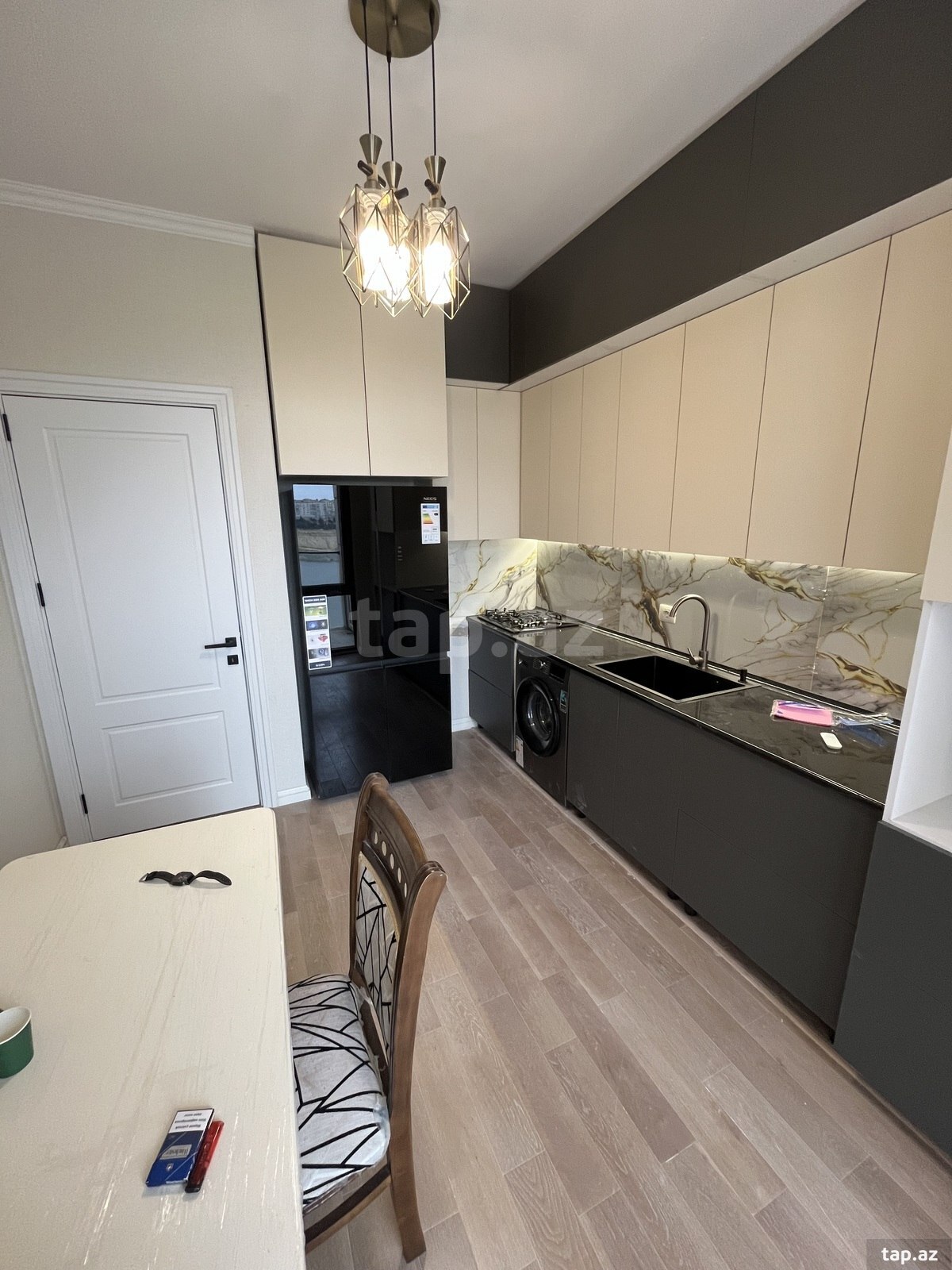 Kirayə verilir 2 otaqlı yeni tikili 65 m²