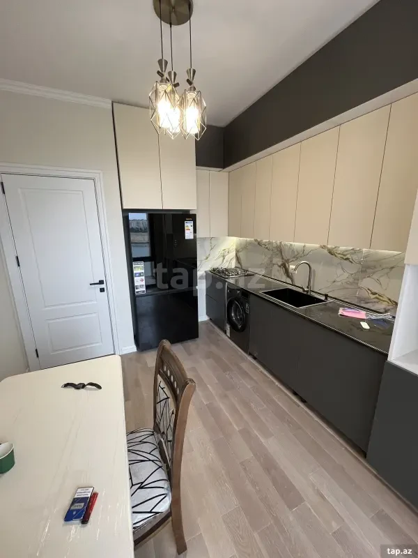 Kirayə verilir 2 otaqlı yeni tikili 65 m²
