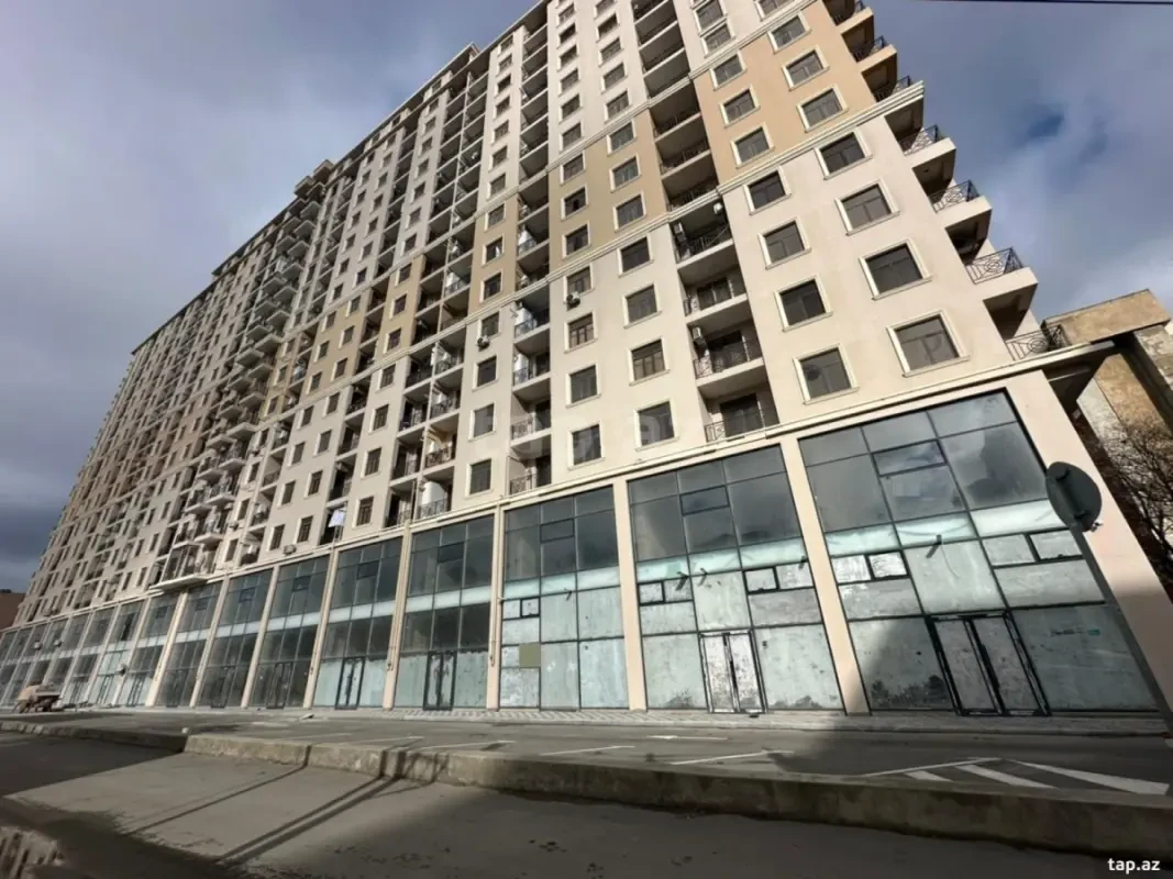 Satılır 4 otaqlı yeni tikili 186 m²